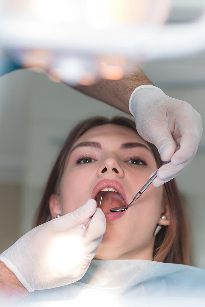 Emergency dentist in downtown Toronto near Wellesley Station